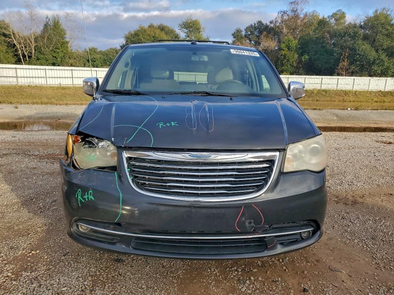 Photo 5 from auction – 2011 CHRYSLER TOWN & COU with VIN 2A4RR6DG3BR753838