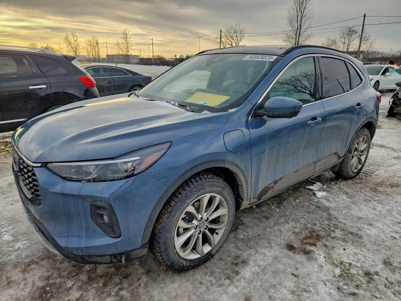 FORD ESCAPE 2025 مع رقم تعريف المركبة 1FMCU0E1XSUA64332 - صورة من المزاد