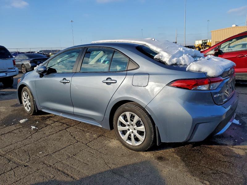 Photo 2 from auction – 2022 TOYOTA COROLLA with VIN 5YFEPMAE1NP315812