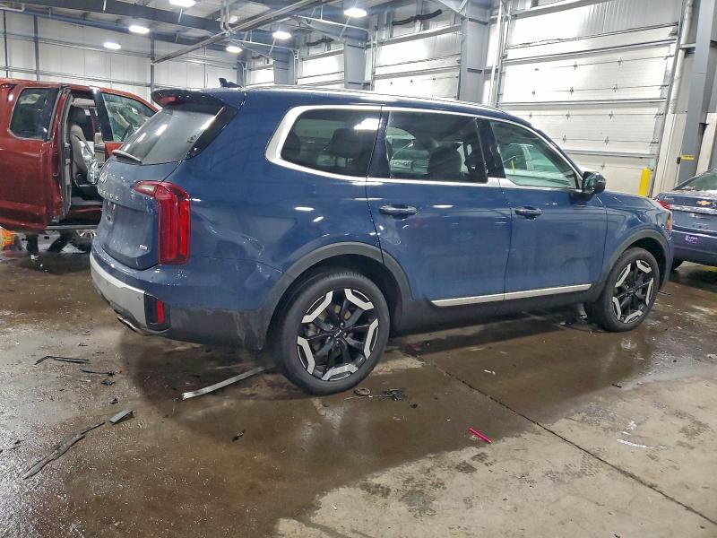 Photo 3 from auction – 2023 KIA TELLURIDE with VIN 5XYP6DGC5PG403979