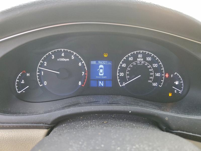 Photo 9 from auction – 2014 HYUNDAI GENESIS 3. with VIN KMHGC4DD4EU261928