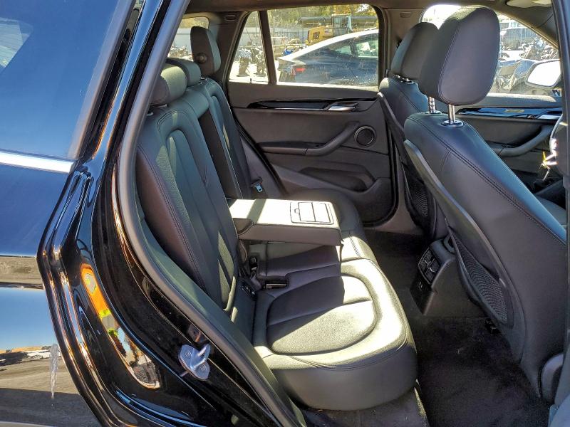 Photo 11 from auction – 2018 BMW X1 with VIN WBXHT3C34J5L33178