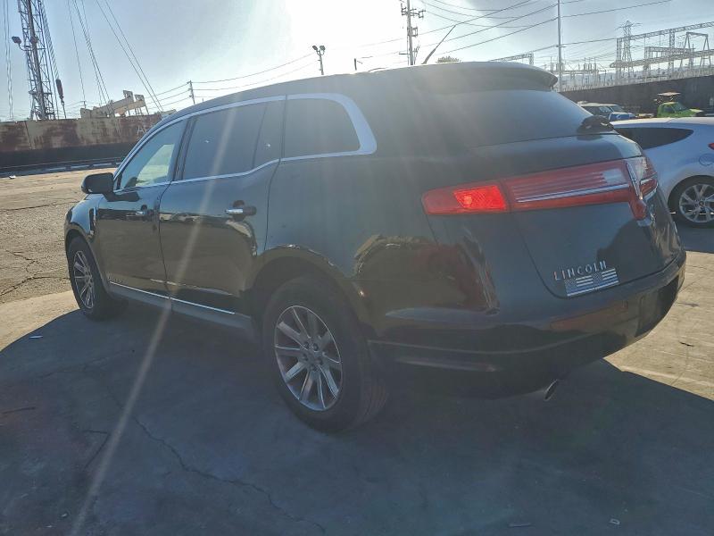 Photo 2 from auction – 2015 LINCOLN MKT with VIN 2LMHJ5NK4FBL01627