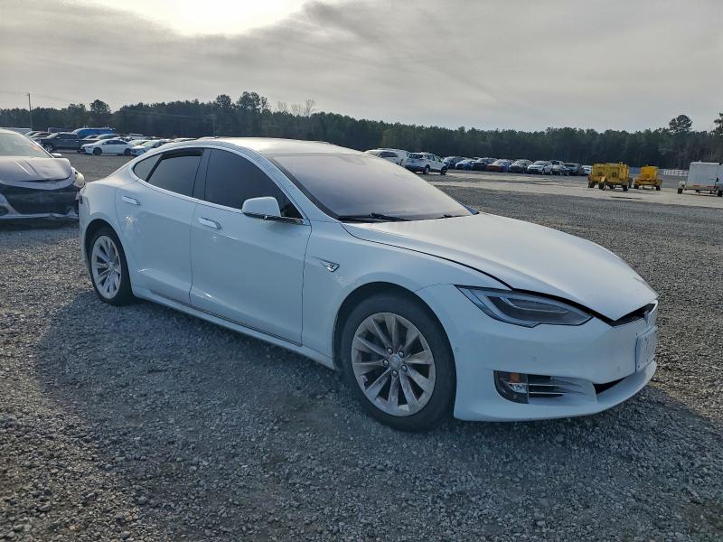 Photo 4 from auction – 2016 TESLA MODEL S with VIN 5YJSA1E18GF155114