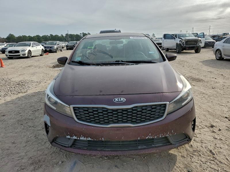 Photo 5 from auction – 2017 KIA FORTE LX with VIN 3KPFK4A74HE138649