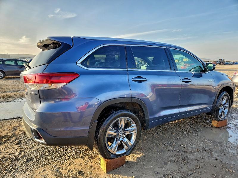 Photo 3 from auction – 2019 TOYOTA HIGHLANDER with VIN 5TDDGRFH0KS076705