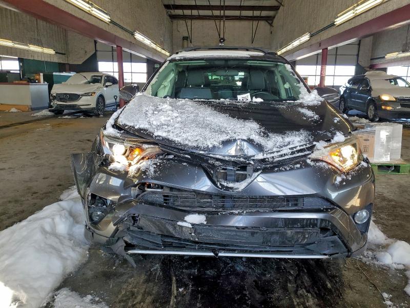 Photo 5 from auction – 2016 TOYOTA RAV4 XLE with VIN JTMRFREV4GD195912