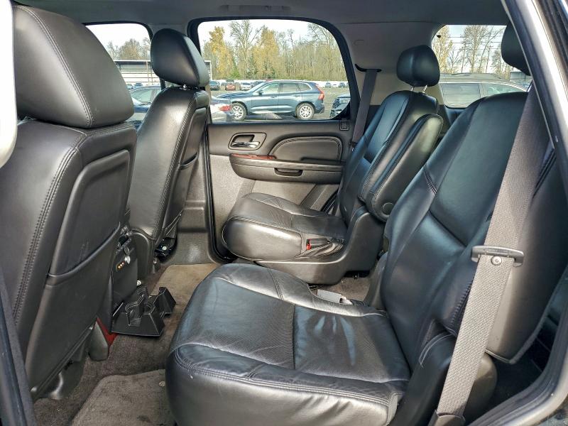 Photo 11 from auction – 2010 CADILLAC ESCALADE P with VIN 1GYUCCEF9AR266695