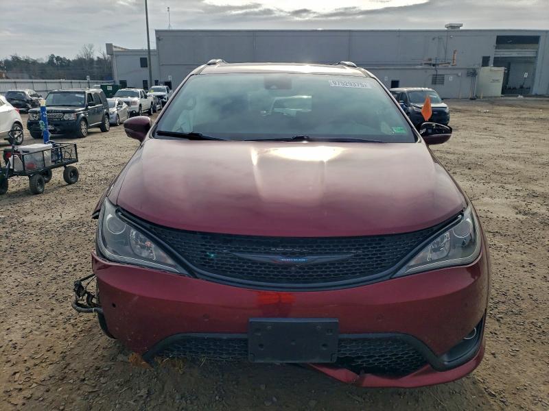 Photo 5 from auction – 2020 CHRYSLER PACIFICA H with VIN 2C4RC1N70LR288073