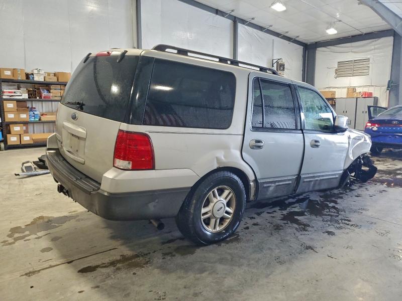 Photo 3 from auction – 2005 FORD EXPEDITION with VIN 1FMPU16505LA42732