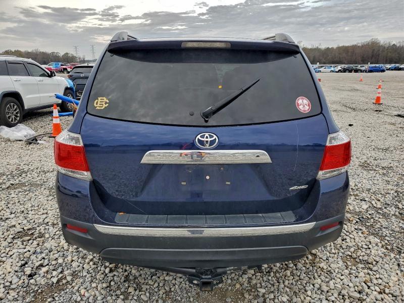 Photo 6 from auction – 2013 TOYOTA HIGHLANDER with VIN 5TDBK3EH2DS258770