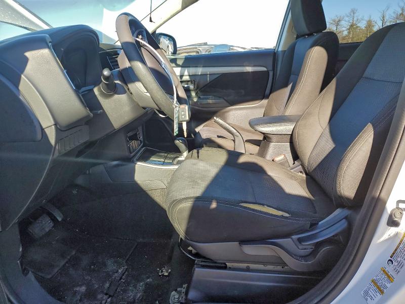 Photo 7 from auction – 2018 MITSUBISHI OUTLANDER with VIN JA4AZ3A39JZ035115