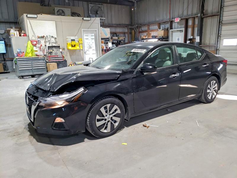NISSAN ALTIMA S 2019 with VIN 1N4BL4BV6KN305515 - Photo from auction