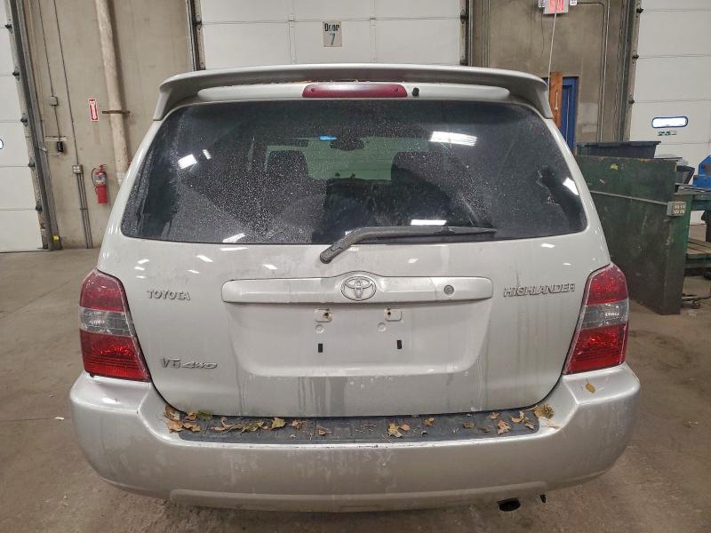 Photo 6 from auction – 2004 TOYOTA HIGHLANDER with VIN JTEEP21A740042090
