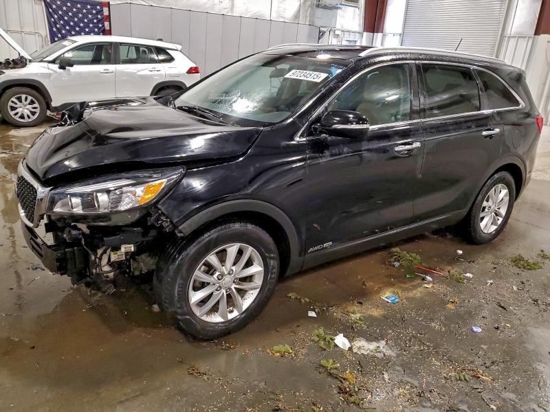 Photo 1 from auction – 2017 KIA SORENTO LX with VIN 5XYPGDA52HG217874