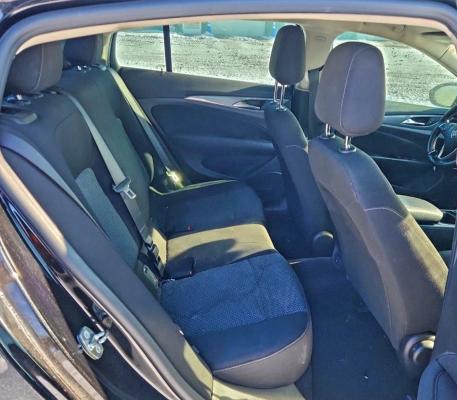 Photo 10 from auction – 2018 BUICK REGAL with VIN W04GL6SX6J1082325