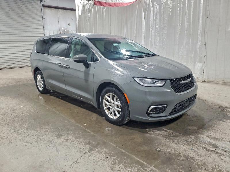 Photo 4 from auction – 2023 CHRYSLER PACIFICA T with VIN 2C4RC1BG8PR586218