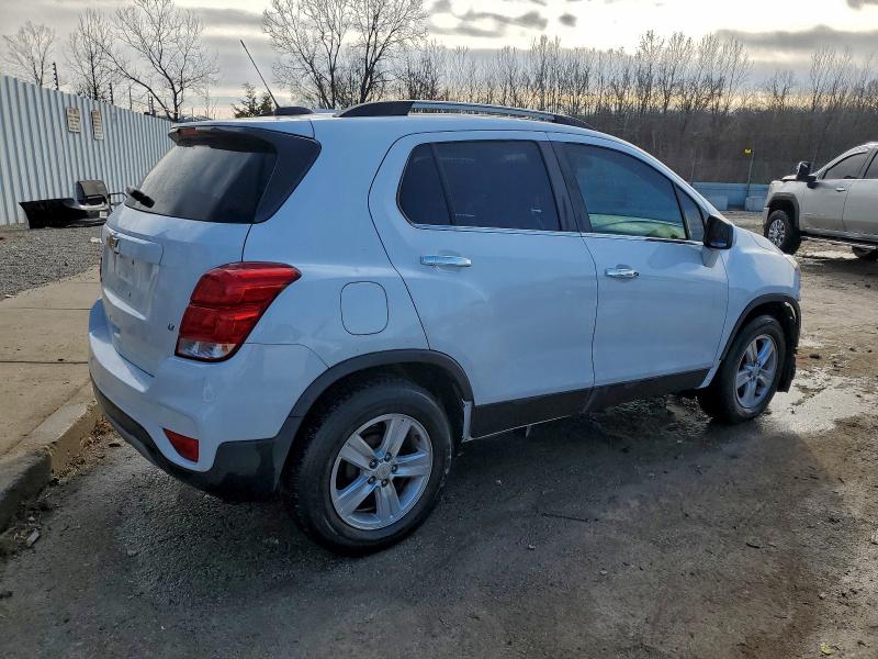 Photo 3 from auction – 2020 CHEVROLET TRAX 1LT with VIN KL7CJLSB1LB093708