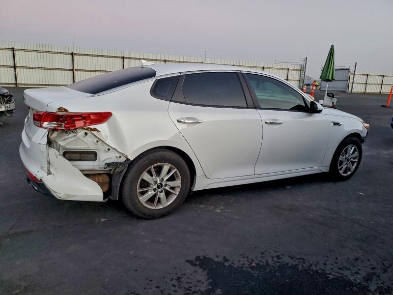 Photo 3 from auction – 2016 KIA OPTIMA LX with VIN 5XXGT4L39GG111061