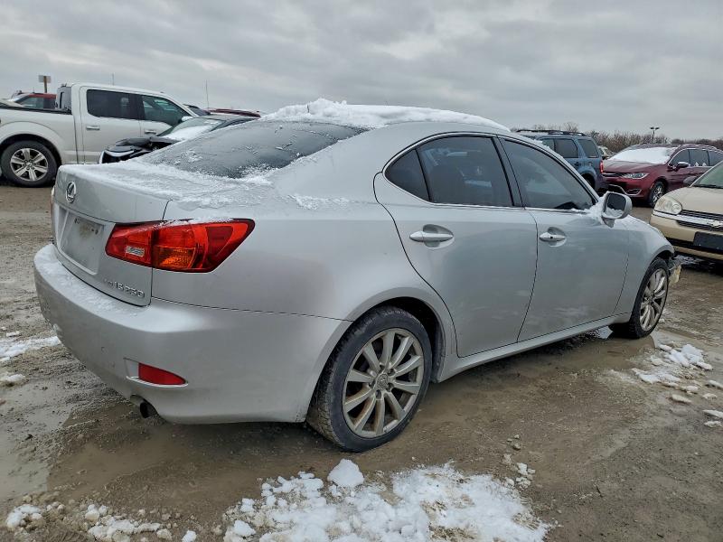 Photo 3 from auction – 2007 LEXUS IS 250 with VIN JTHCK262575013897