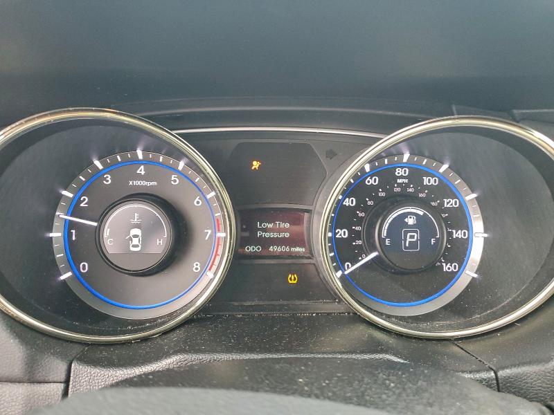 Photo 9 from auction – 2012 HYUNDAI SONATA SE with VIN 5NPEC4AC1CH433573