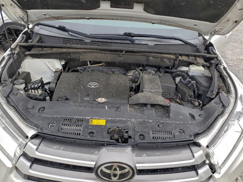 Photo 12 from auction – 2019 TOYOTA HIGHLANDER with VIN 5TDJZRFH9KS600723