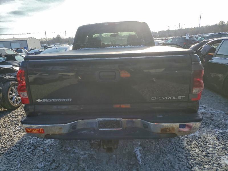 Photo 6 from auction – 2005 CHEVROLET SILVERADO with VIN 2GCEK19V751146105