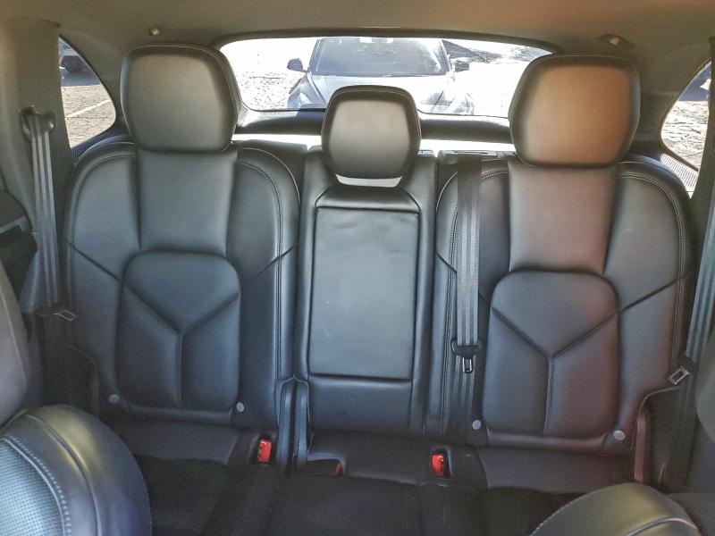 Photo 10 from auction – 2016 PORSCHE CAYENNE SE with VIN WP1AE2A25GLA18227