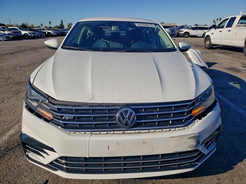 Photo 5 from auction – 2017 VOLKSWAGEN PASSAT with VIN 1VWDT7A36HC024885