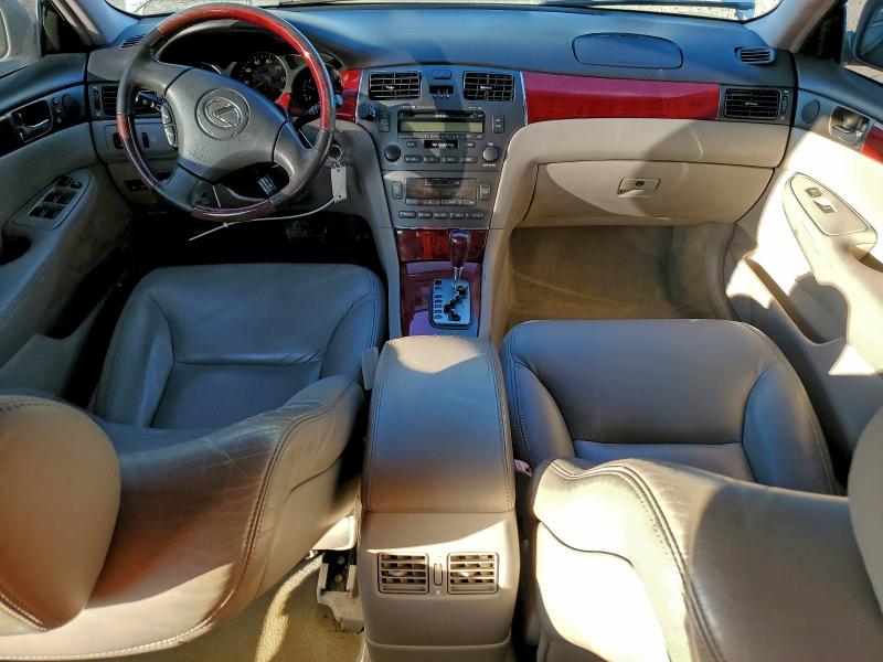 Photo 8 from auction – 2004 LEXUS ES 330 with VIN JTHBA30G745041401