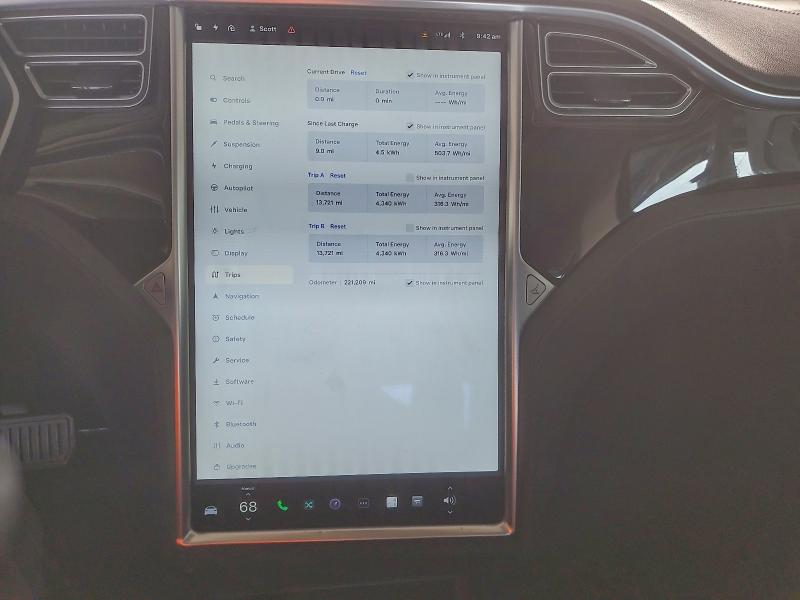 Photo 9 from auction – 2014 TESLA MODEL S with VIN 5YJSA1H17EFP51968