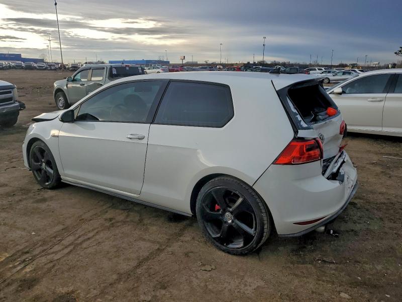 Photo 2 from auction – 2015 VOLKSWAGEN GTI with VIN 3VWTT7AU2FM045281