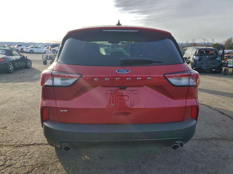 Photo 6 from auction – 2021 FORD ESCAPE SE with VIN 1FMCU0G65MUA23571