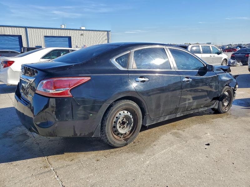 Photo 3 from auction – 2013 NISSAN ALTIMA 2.5 with VIN 1N4AL3AP2DN469095