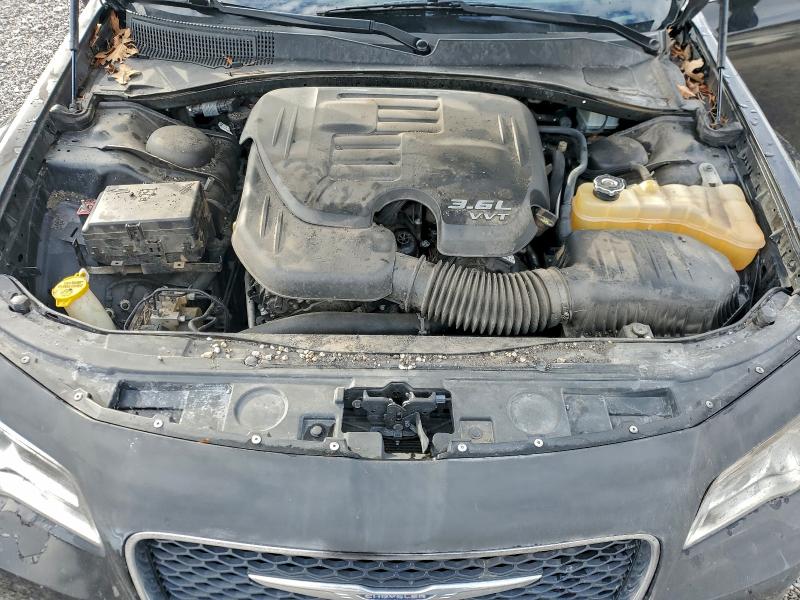 Photo 11 from auction – 2016 CHRYSLER 300 with VIN 2C3CCAAG6GH295590