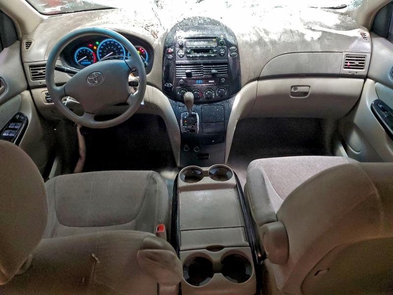 Photo 8 from auction – 2004 TOYOTA SIENNA CE with VIN 5TDZA23C44S160052