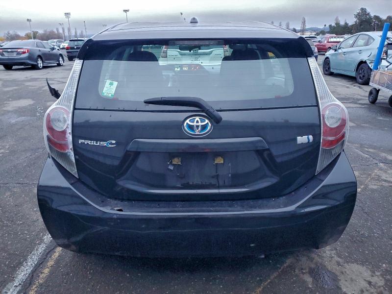 Photo 6 from auction – 2012 TOYOTA PRIUS C with VIN JTDKDTB34C1502630