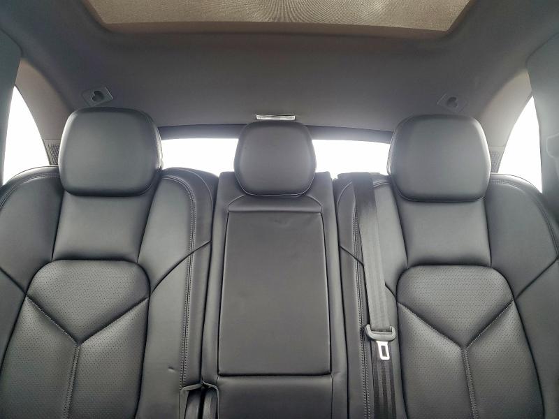 Photo 10 from auction – 2018 PORSCHE CAYENNE with VIN WP1AA2A23JKA05680