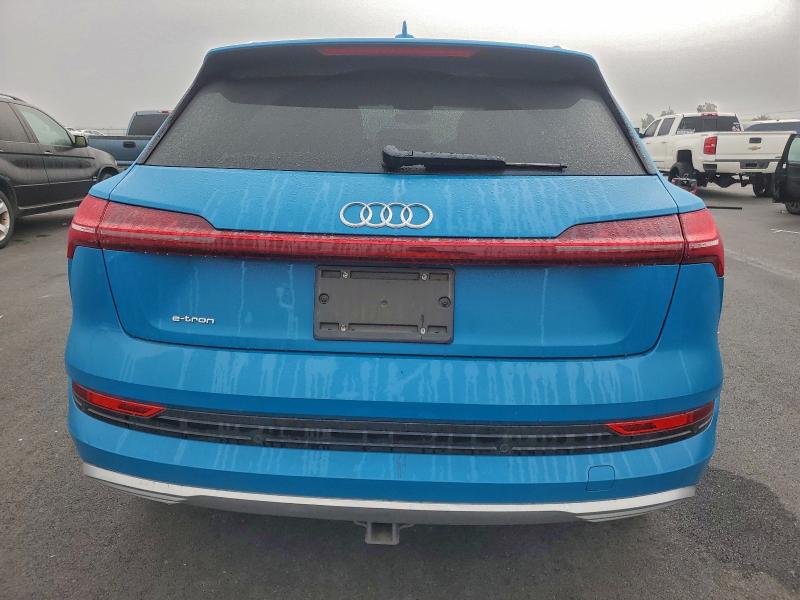 Photo 6 from auction – 2019 AUDI E-TRON PRE with VIN WA1VABGE3KB013052