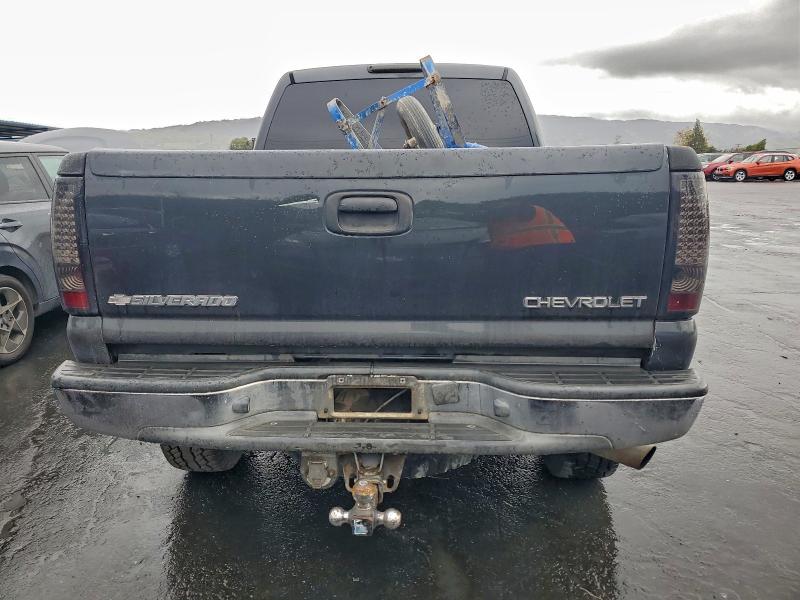 Photo 6 from auction – 2005 CHEVROLET SILVERADO with VIN 1GCHK23285F952593