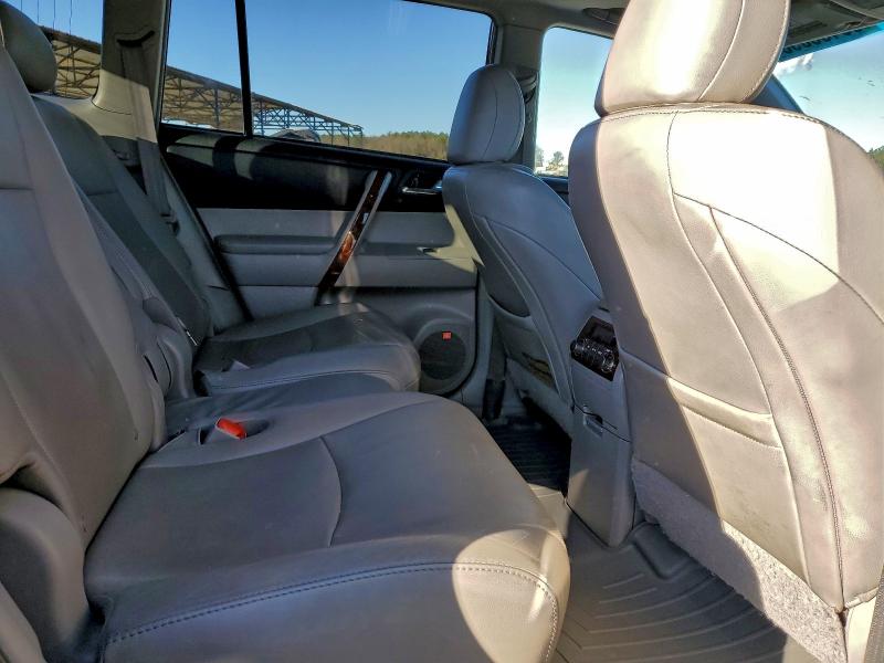 Photo 10 from auction – 2012 TOYOTA HIGHLANDER with VIN 5TDYK3EHXCS086240