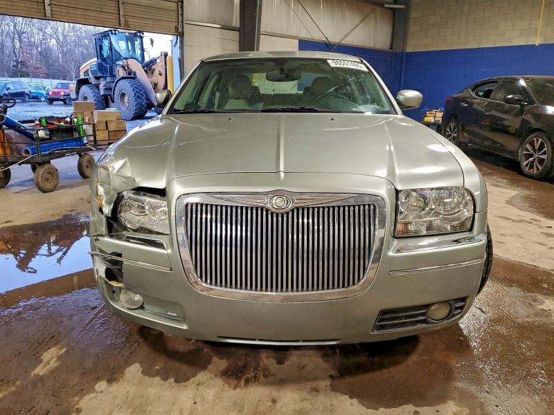 Photo 5 from auction – 2005 CHRYSLER 300 TOURIN with VIN 2C3AA53G15H668677