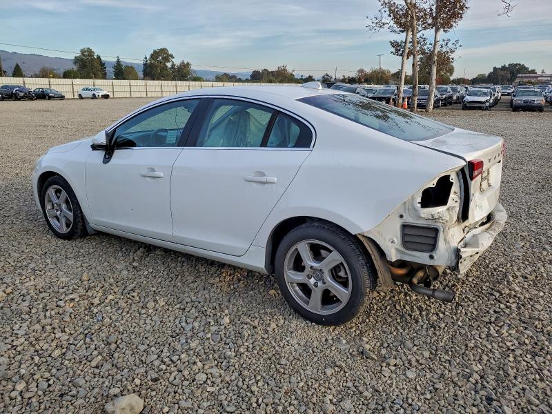 Photo 2 from auction – 2012 VOLVO S60 T5 with VIN YV1622FS2C2124749