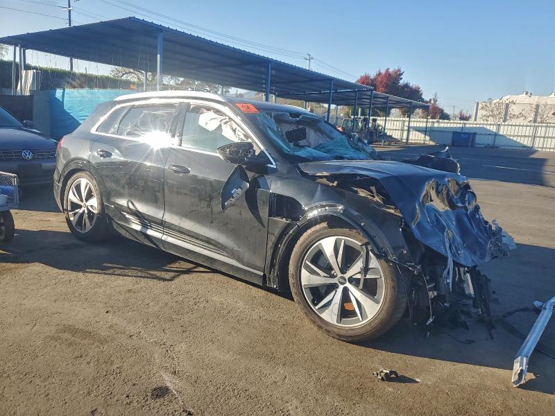 Photo 4 from auction – 2024 AUDI Q8 E-TRON with VIN WA15AAGE2RB007554