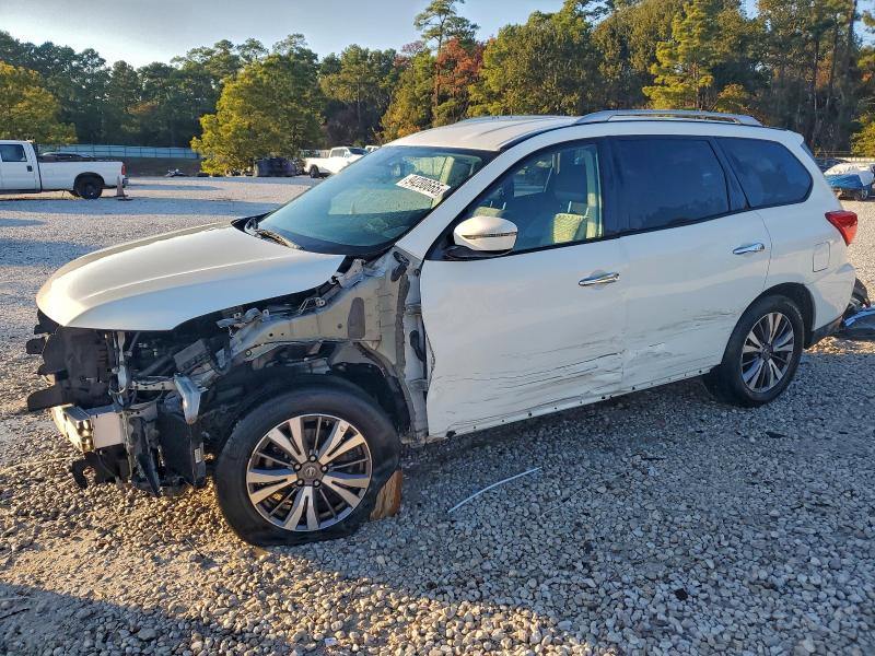 NISSAN PATHFINDER 2017 with VIN 5N1DR2MN9HC671262 - Photo from auction