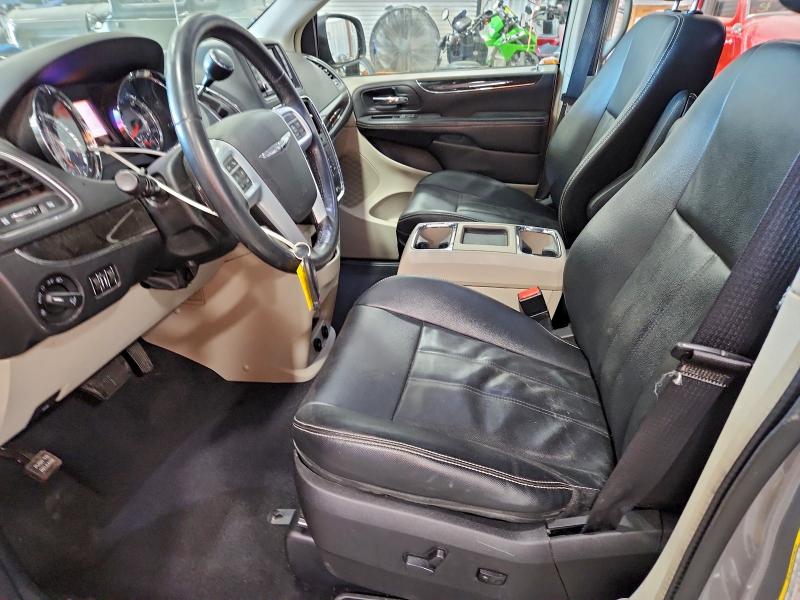 Photo 7 from auction – 2013 CHRYSLER TOWN & COU with VIN 2C4RC1BG1DR774512
