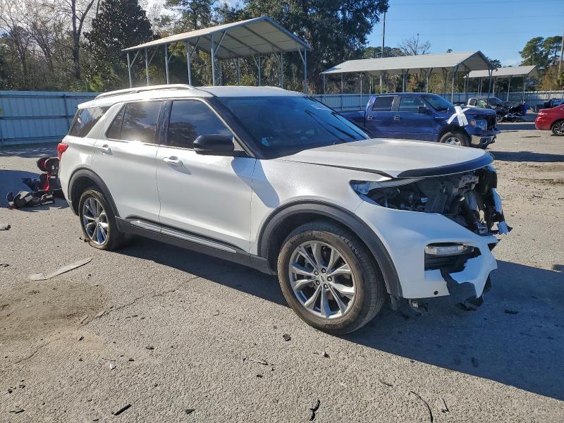 Фото 4 с аукциона – 2022 FORD EXPLORER L с VIN 1FMSK8FH2NGB39412