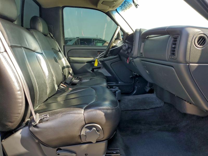 Photo 10 from auction – 2001 CHEVROLET SILVERADO with VIN 1GCEK14T31Z175138