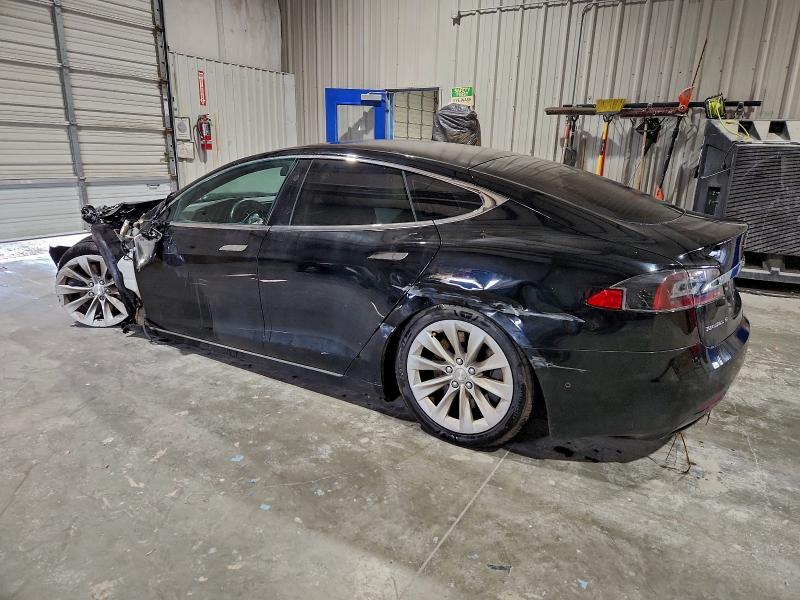 Photo 2 from auction – 2018 TESLA MODEL S with VIN 5YJSA1E22JF246427