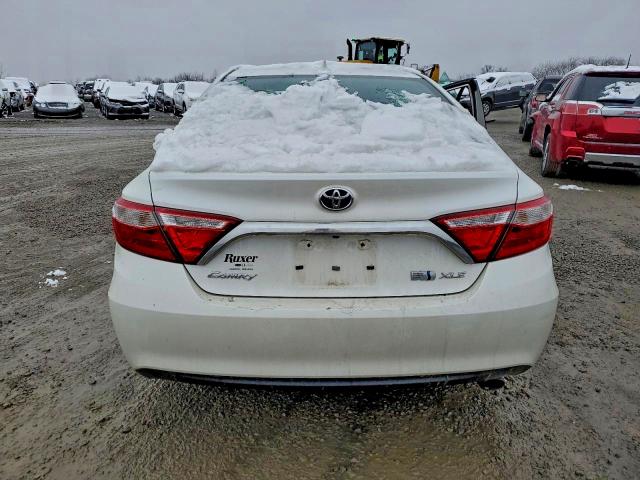 Photo 6 from auction – 2015 TOYOTA CAMRY with VIN 4T1BD1FK9FU167921